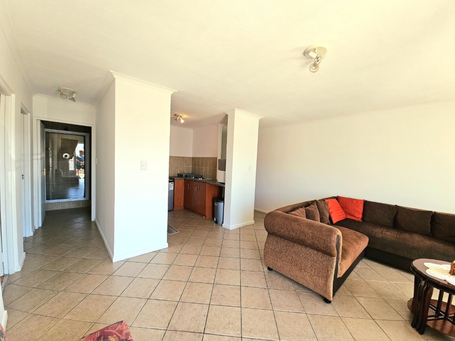 2 Bedroom Property for Sale in Whispering Pines Western Cape